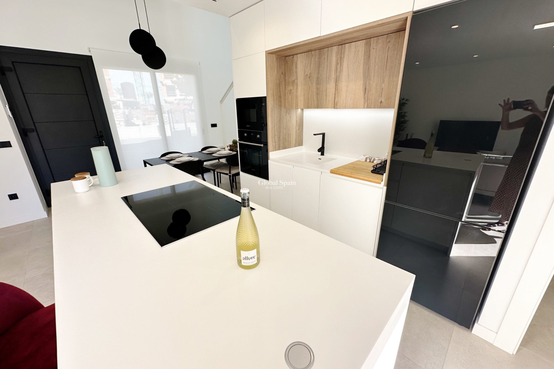 Resale - VILLA -
SANTA ROSALÍA - Inland