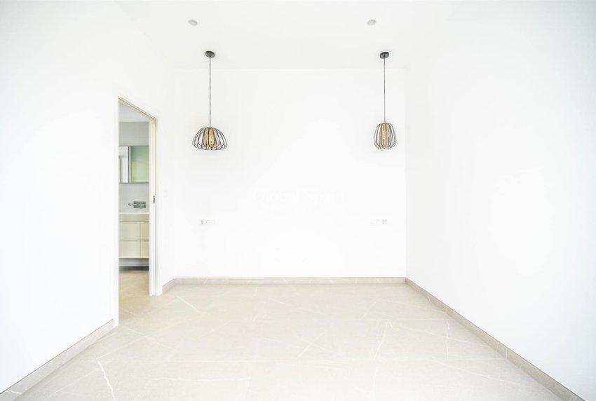 Resale - VILLA -
SANTA ROSALÍA - Inland
