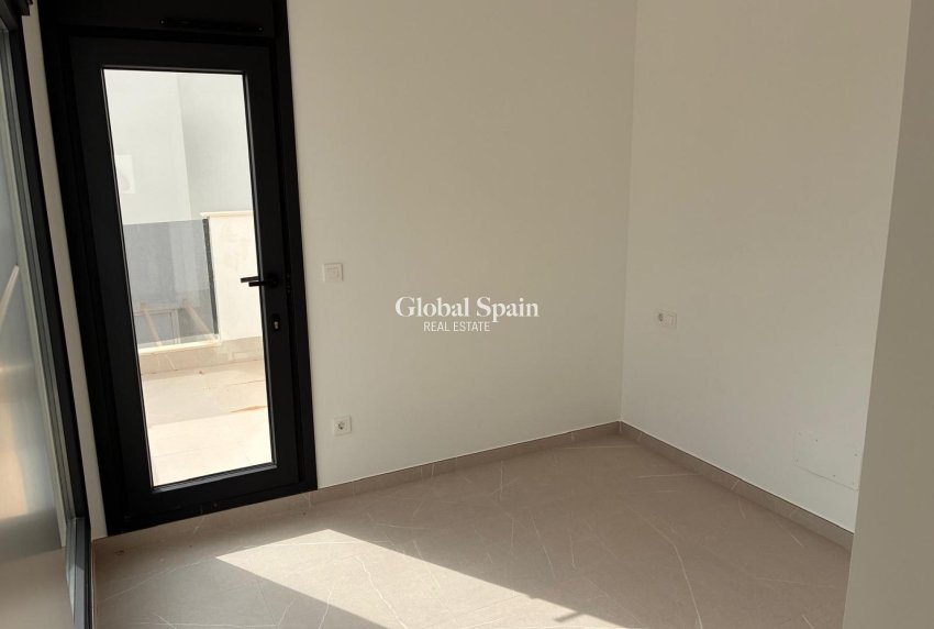 Resale - VILLA -
SANTA ROSALÍA - Torre Pacheco