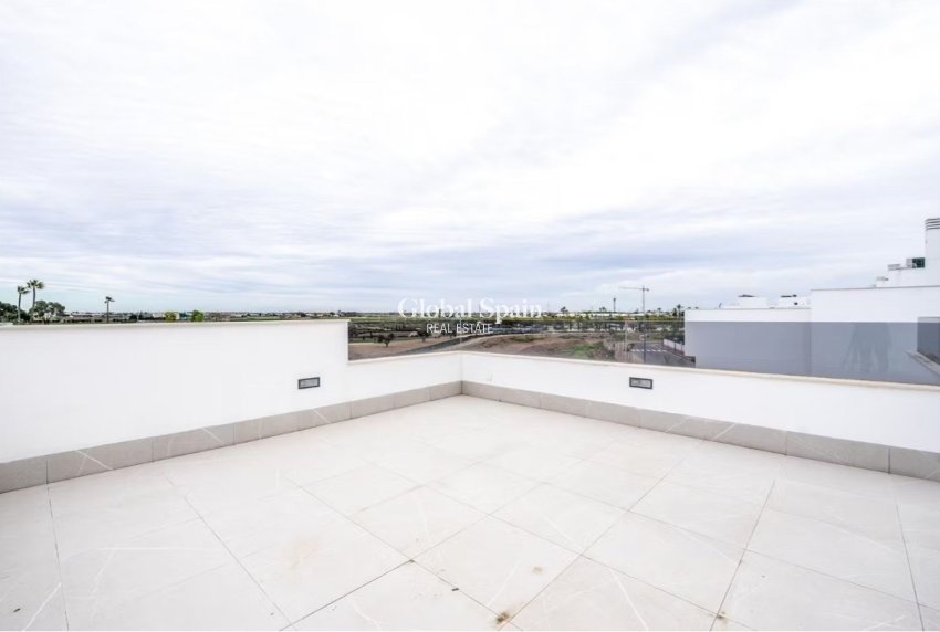 Resale - VILLA -
SANTA ROSALÍA - Torre Pacheco