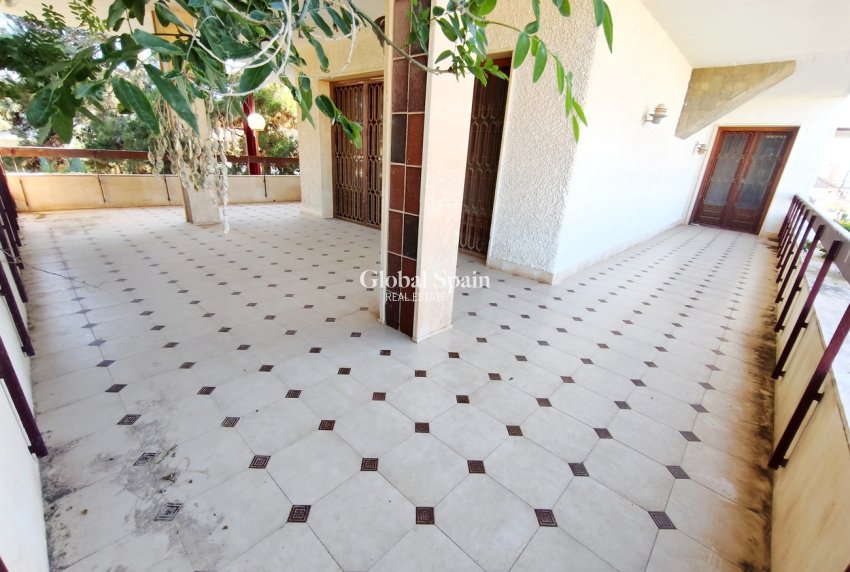 Resale - VILLA -
SANTIAGO DE LA RIBERA - Costa Calida