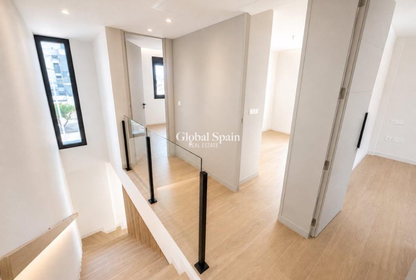 Resale - VILLA -
SANTIAGO DE LA RIBERA - Costa Calida
