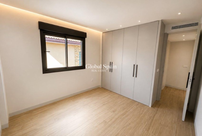Resale - VILLA -
SANTIAGO DE LA RIBERA - Costa Calida