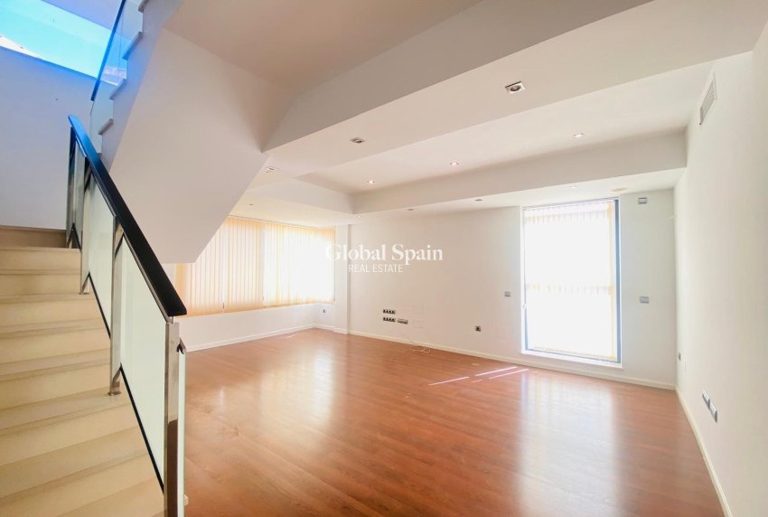 Resale - VILLA -
SANTIAGO DE LA RIBERA - San Blas