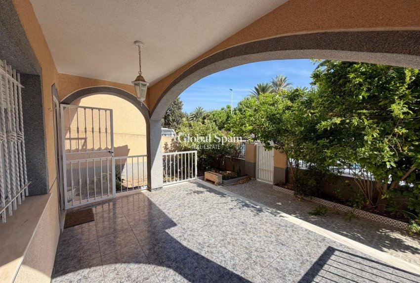Resale - VILLA -
SANTIAGO DE LA RIBERA - San Blas