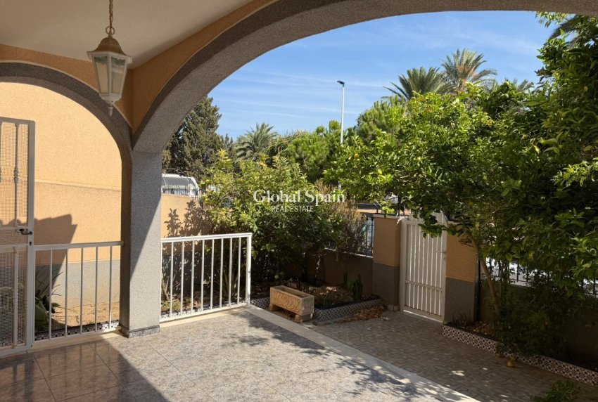 Resale - VILLA -
SANTIAGO DE LA RIBERA - San Blas