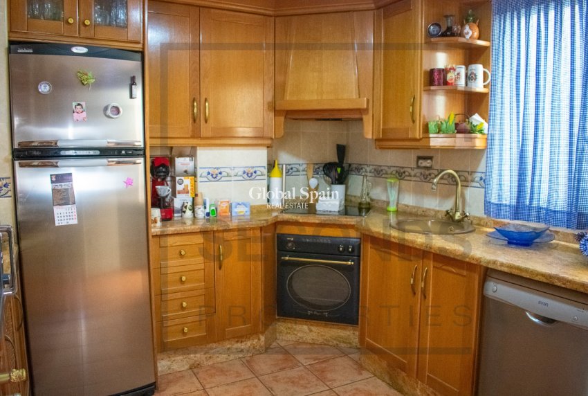 Resale - Villa / Semi detached -
GUARDAMAR DEL SEGURA - Guardamar pueblo