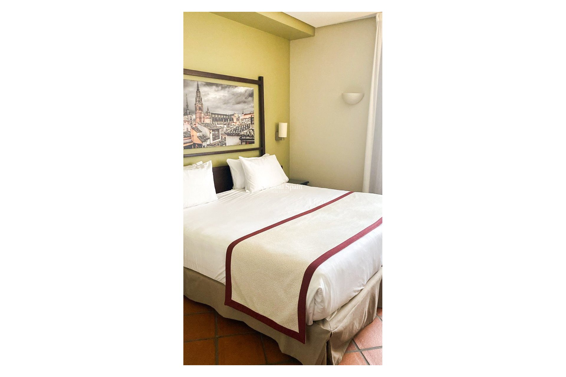 Resale - Villa / Semi detached -
ORIHUELA COSTA - MIL PALMERAS 