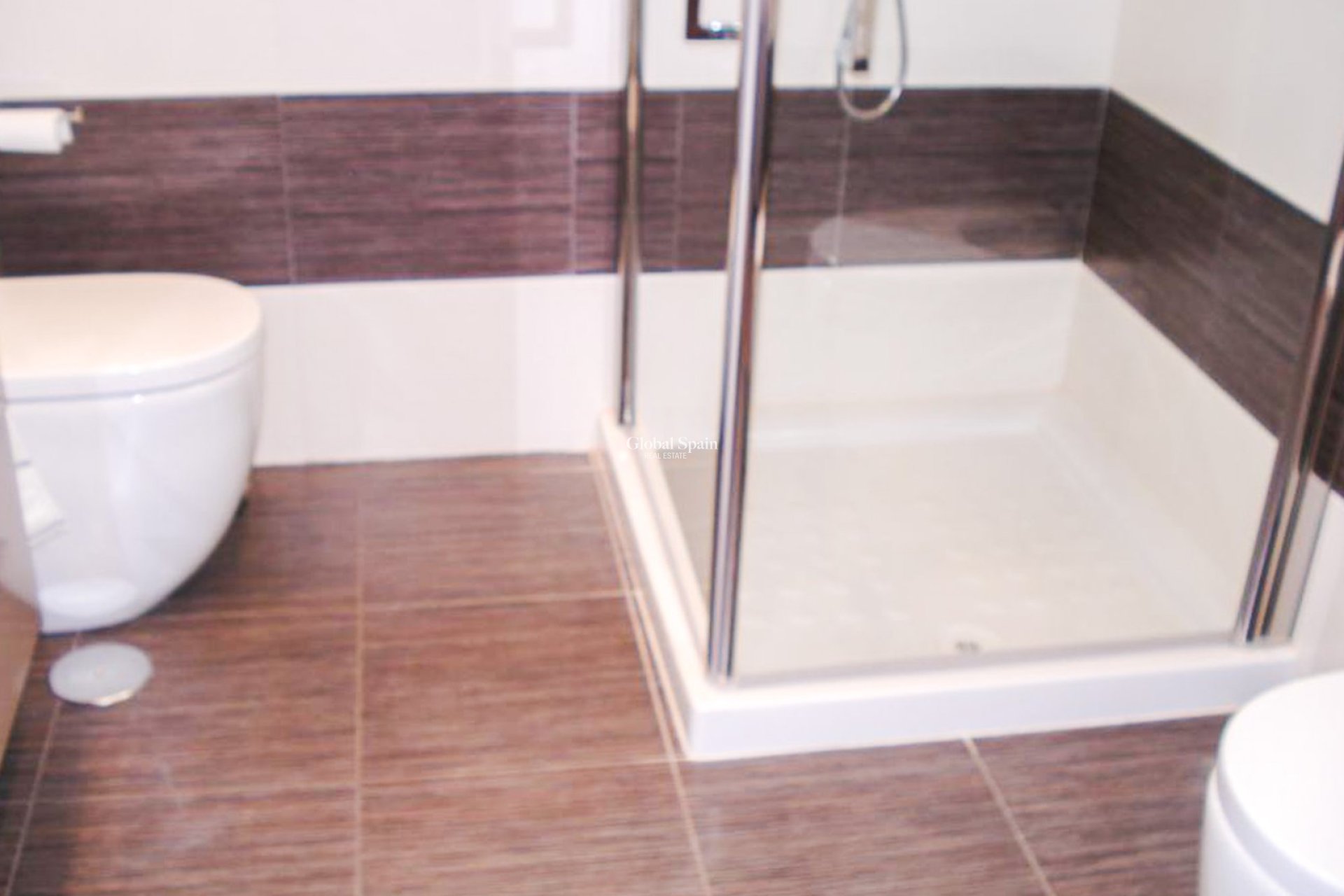 Resale - Villa / Semi detached -
ORIHUELA COSTA - MIL PALMERAS 