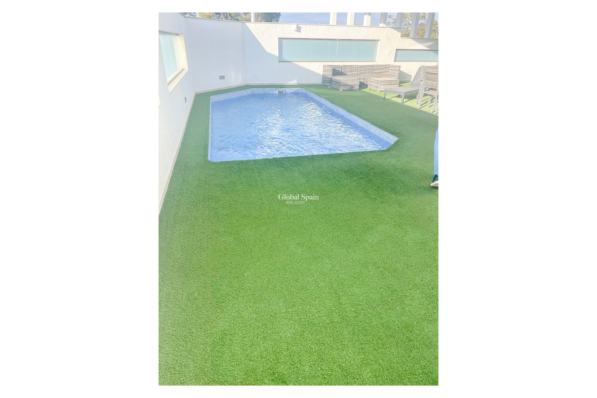 Resale - Villa / Semi detached -
ORIHUELA COSTA - MIL PALMERAS 