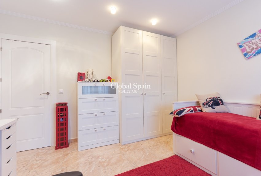 Resale - Villa / Semi detached -
TORREVIEJA - LOS BALCONES - LOS ALTOS