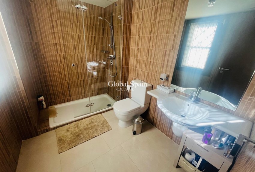 Resale - VILLA -
SUCINA - Inland