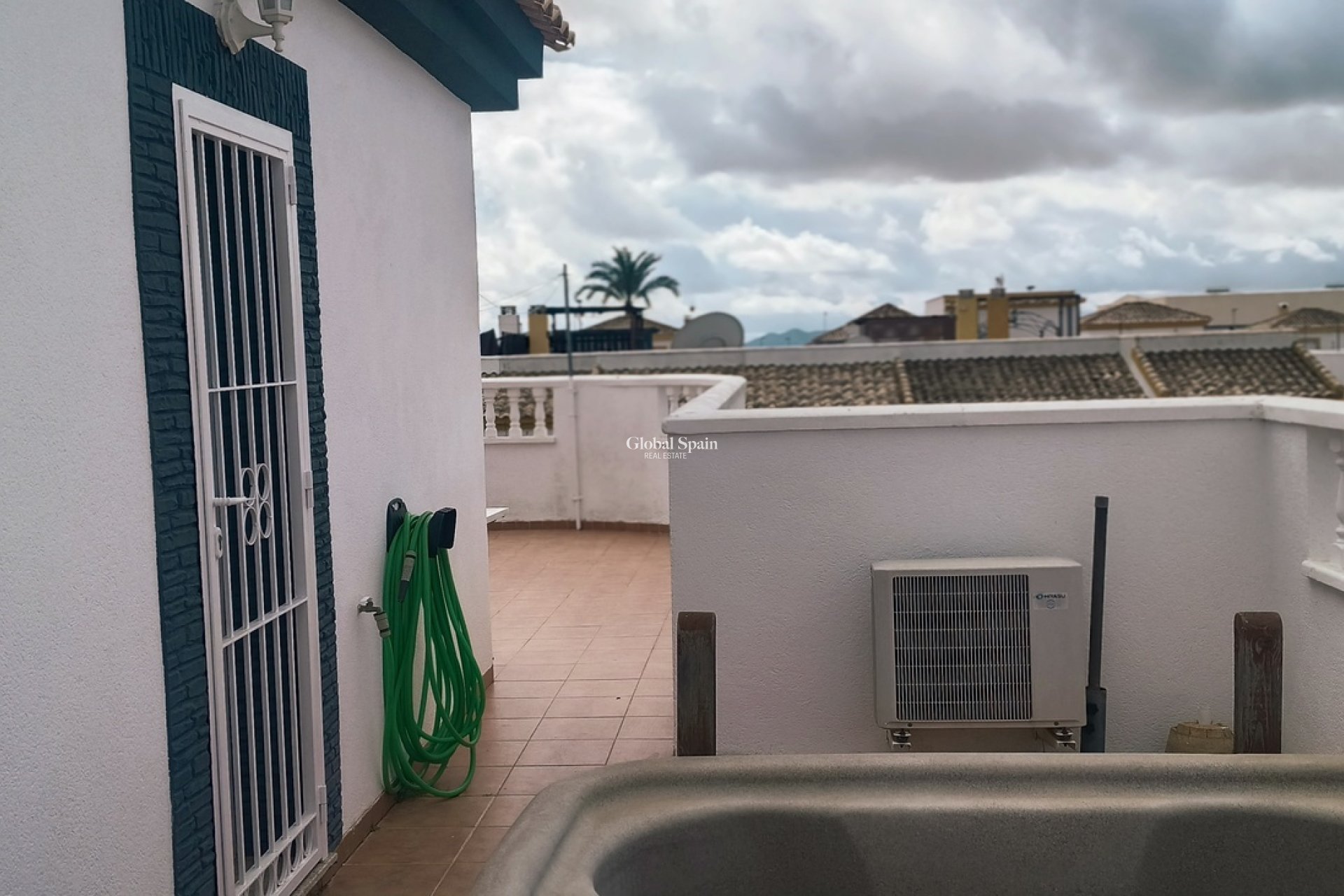 Resale - VILLA -
SUCINA - Inland