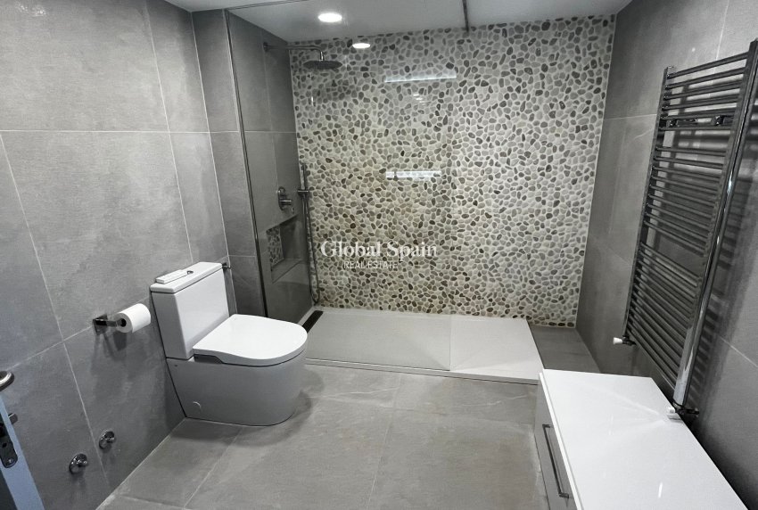 Resale - VILLA -
SUCINA - Inland