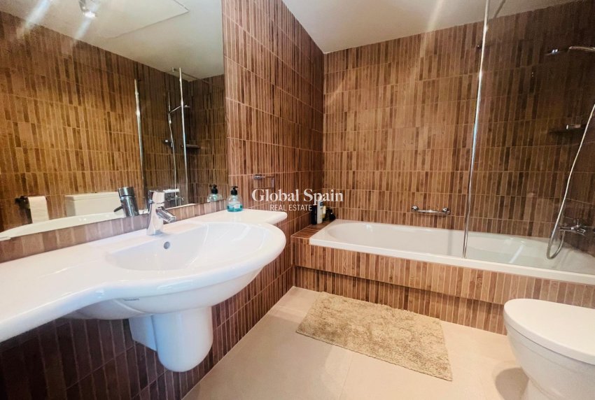 Resale - VILLA -
SUCINA - Inland