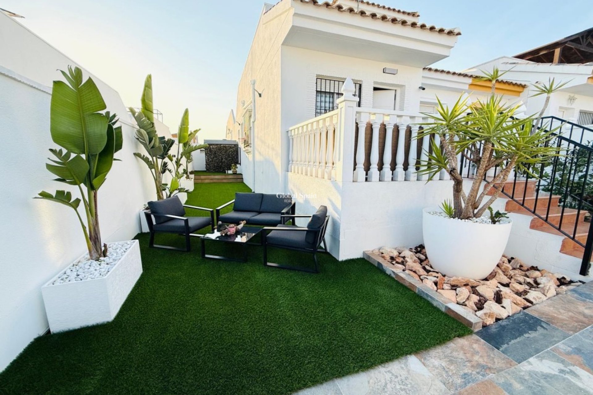Resale - VILLA -
SUCINA - Inland