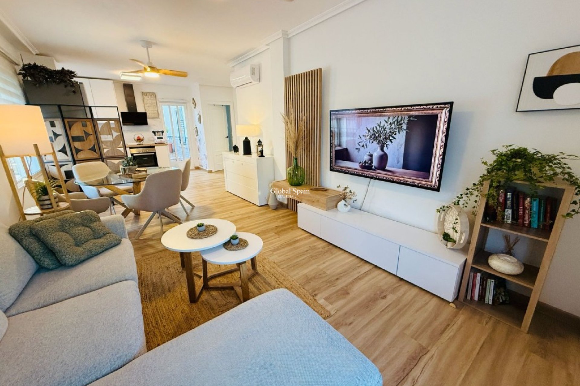 Resale - VILLA -
SUCINA - Inland