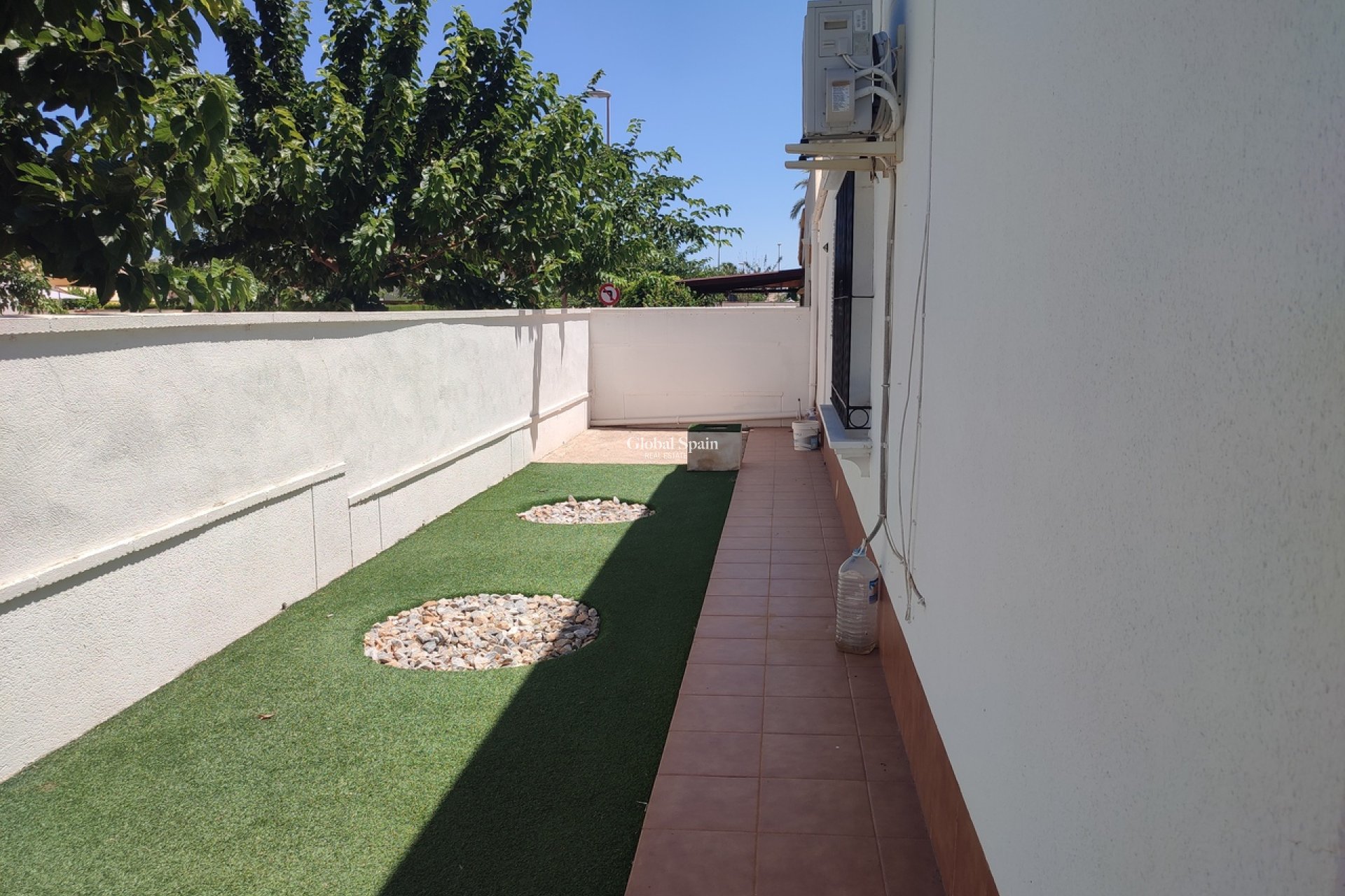 Resale - VILLA -
SUCINA - Inland