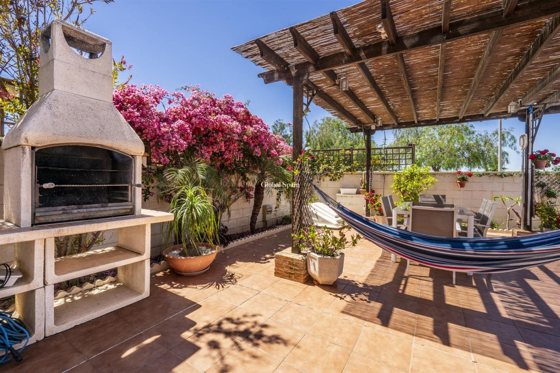 Resale - VILLA -
SUCINA - Inland