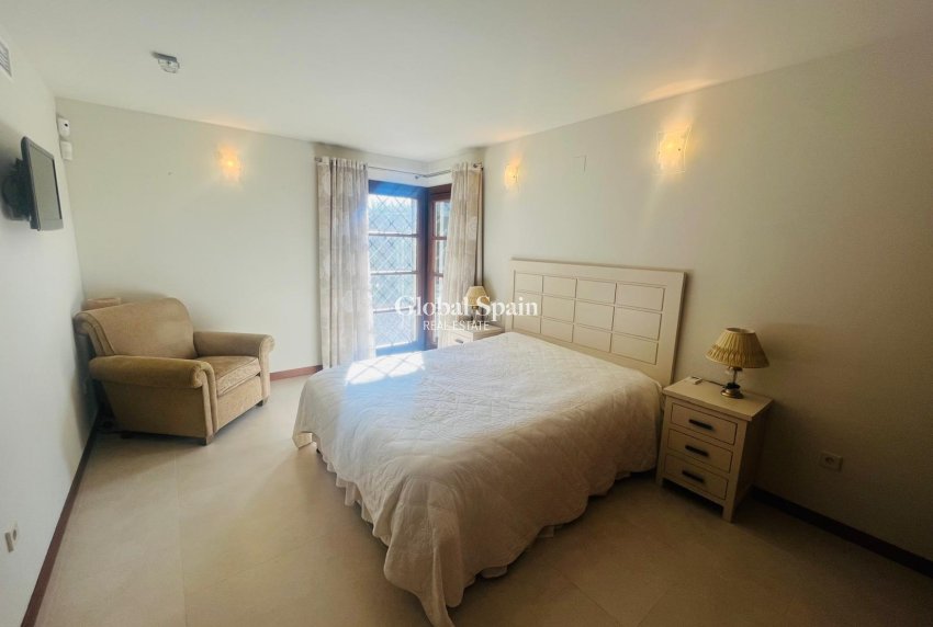 Resale - VILLA -
SUCINA - Inland