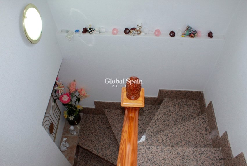 Resale - VILLA -
TORRE DE LA HORADADA - Costa Blanca