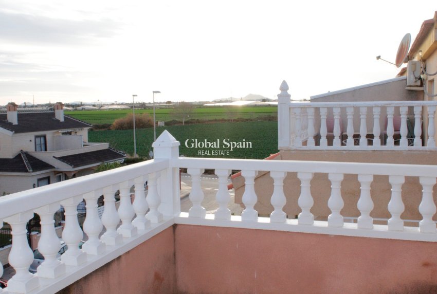 Resale - VILLA -
TORRE DE LA HORADADA - Costa Blanca