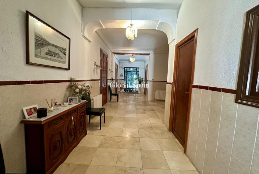 Resale - VILLA -
TORRE DEL RICO - Inland