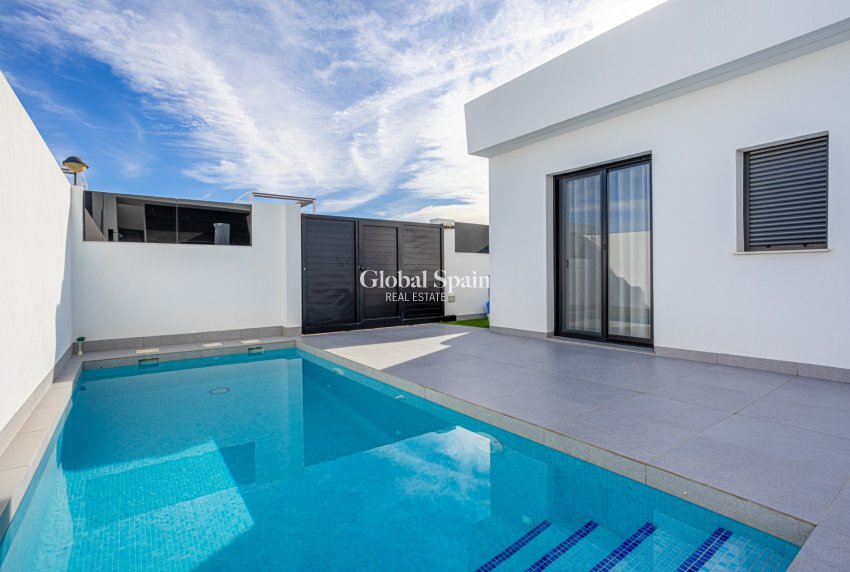 Resale - VILLA -
TORRE PACHECO - Inland