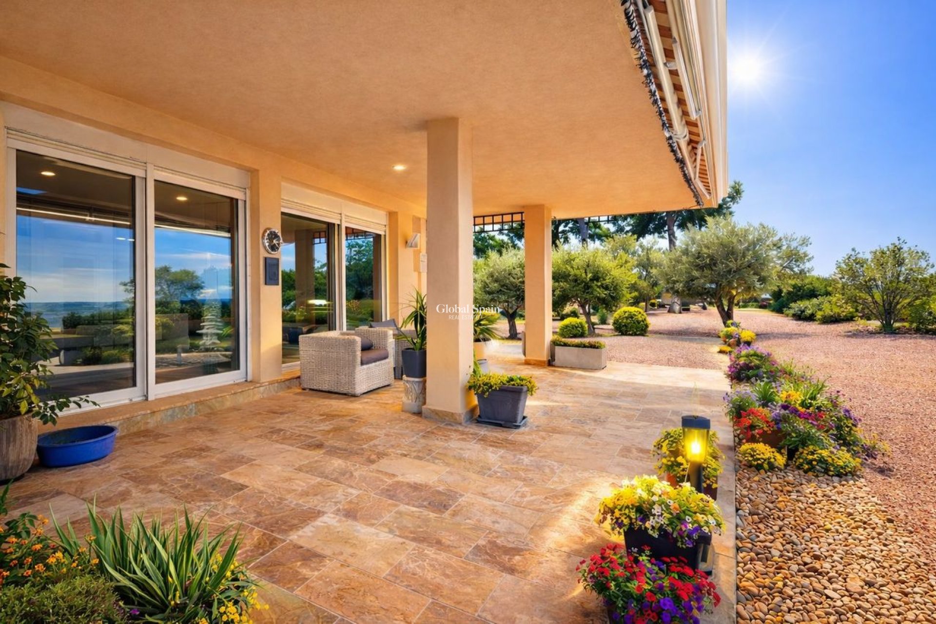 Resale - VILLA -
TORREMENDO - Costa Blanca