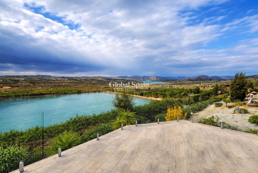 Resale - VILLA -
TORREMENDO - Costa Blanca