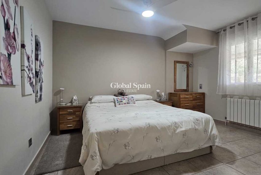 Resale - VILLA -
TORREMENDO - Costa Blanca