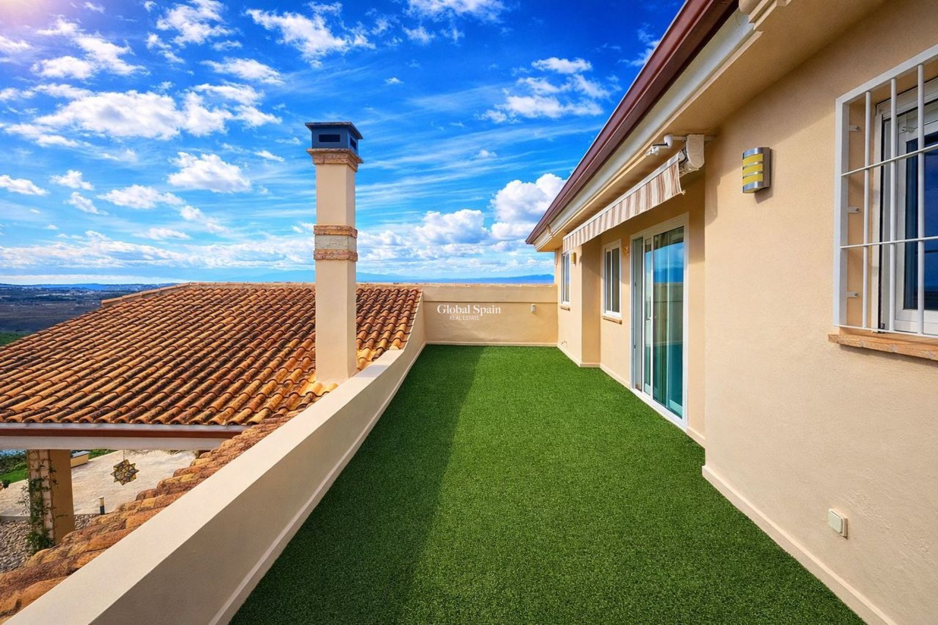Resale - VILLA -
TORREMENDO - Costa Blanca