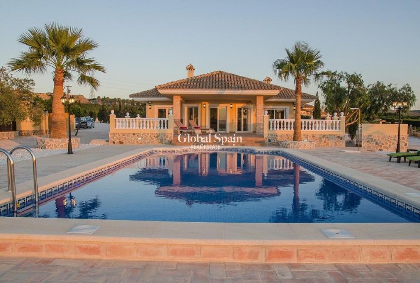 Resale - VILLA -
TORREMENDO - Torremendo