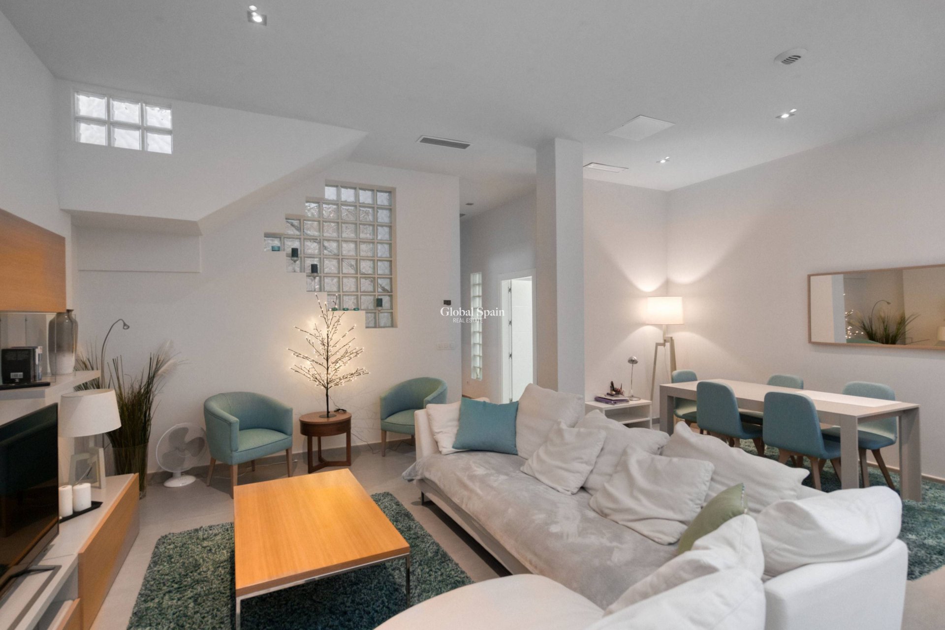 Resale - VILLA -
TORREVIEJA - Aguas nuevas 2