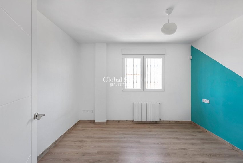 Resale - Villa -
TORREVIEJA - Aguas Nuevas