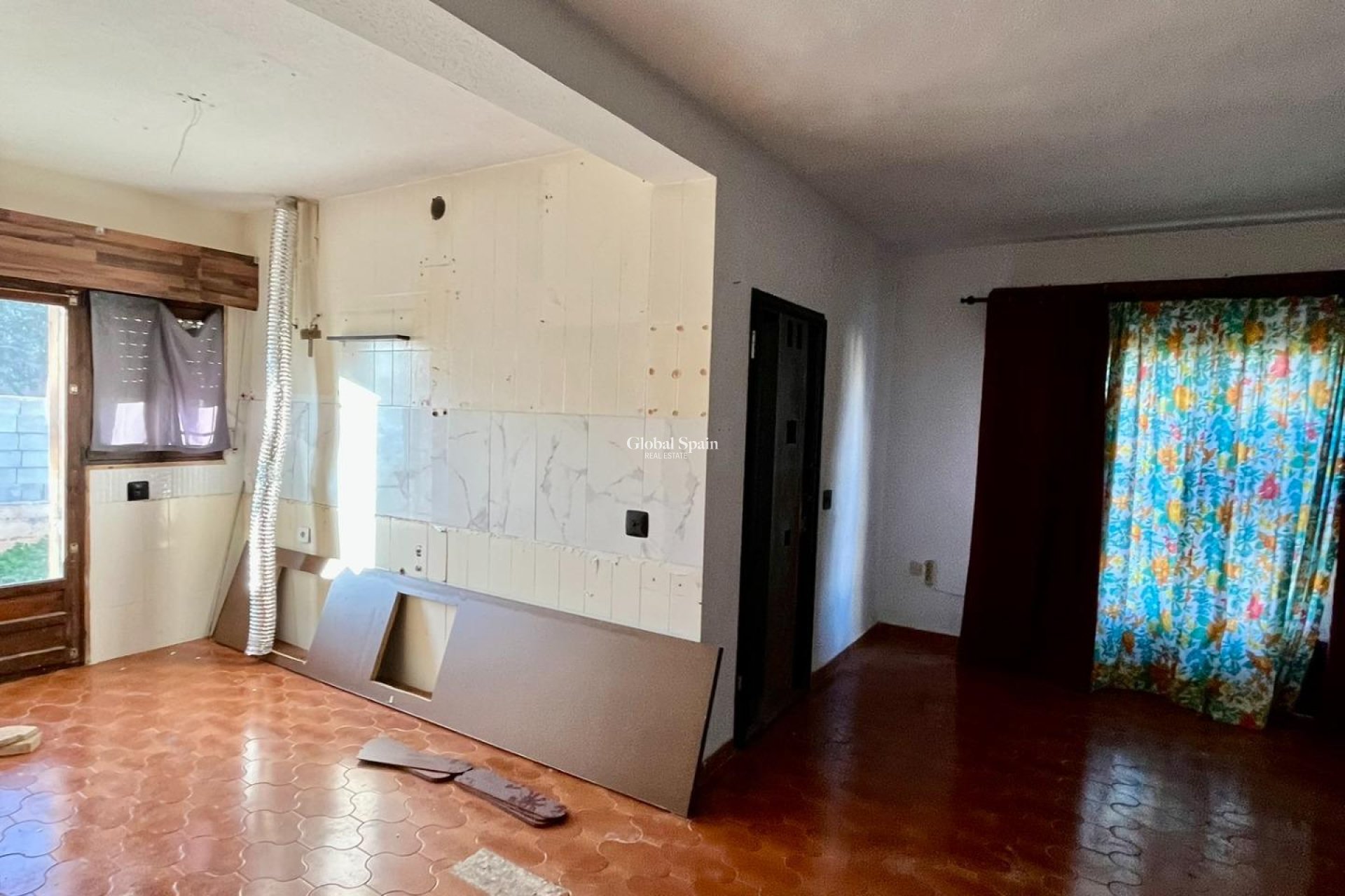 Resale - VILLA -
TORREVIEJA - Aguas Nuevas