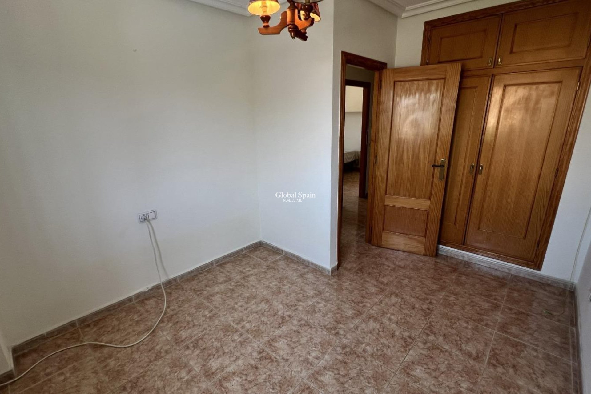 Resale - VILLA -
TORREVIEJA - Aguas Nuevas