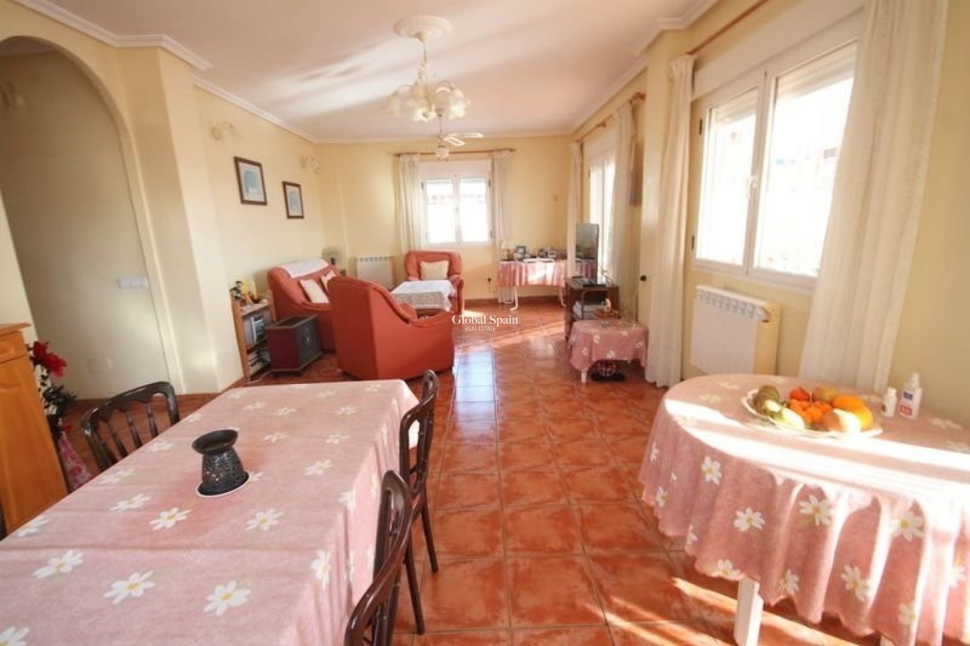 Resale - VILLA -
TORREVIEJA - Aguas Nuevas