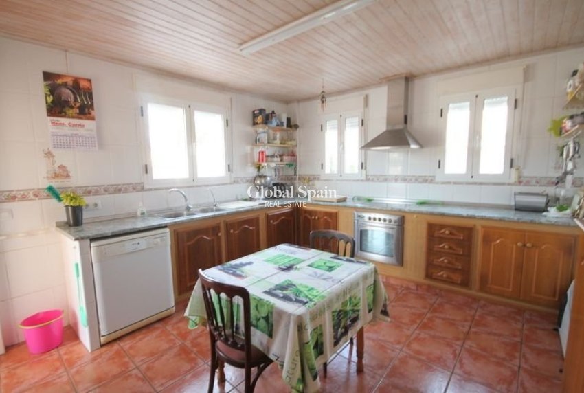 Resale - Villa -
TORREVIEJA - Aguas Nuevas