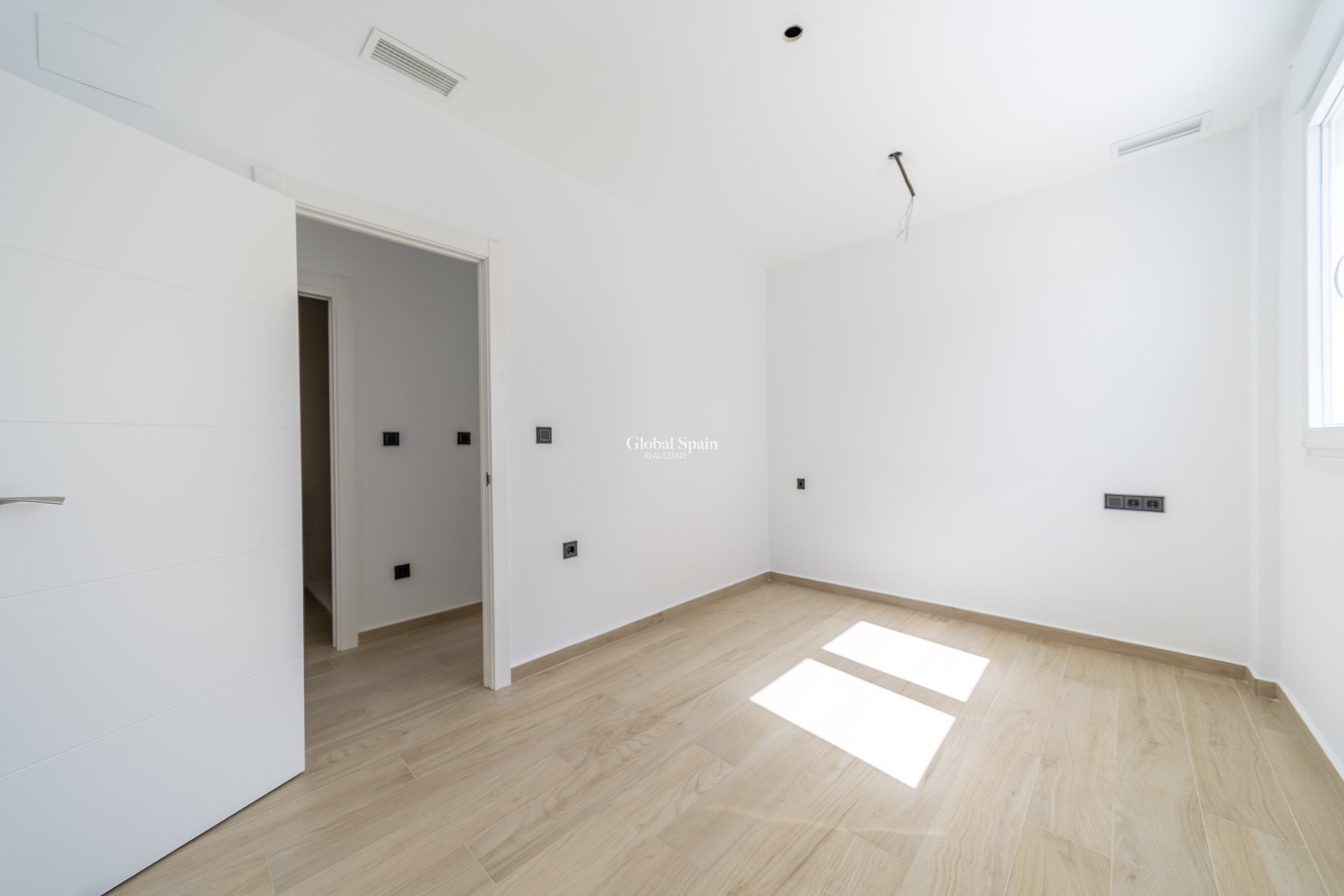 Resale - Villa -
TORREVIEJA - Aguas Nuevas