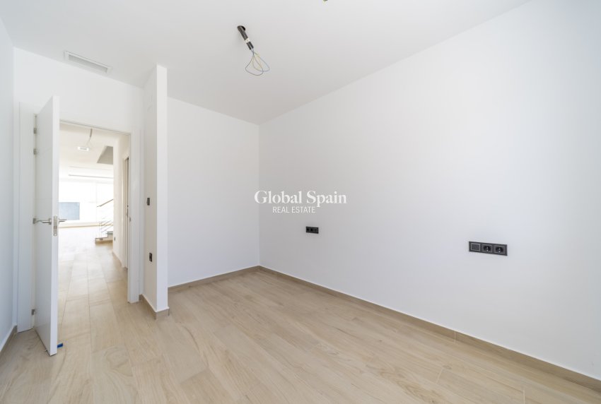 Resale - Villa -
TORREVIEJA - Aguas Nuevas