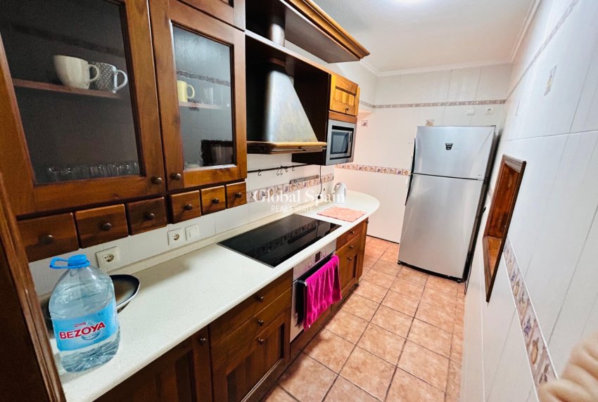 Resale - VILLA -
TORREVIEJA - Costa Blanca