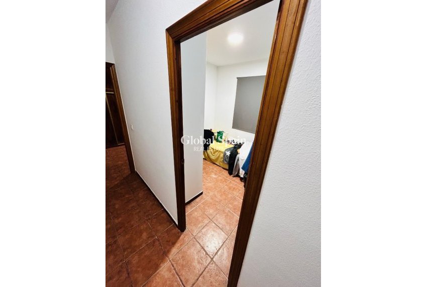 Resale - VILLA -
TORREVIEJA - Costa Blanca