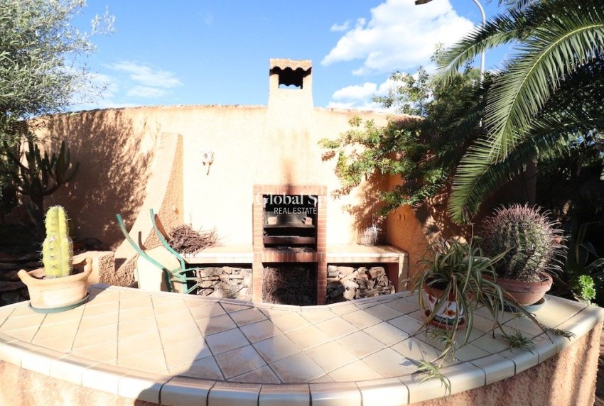 Resale - VILLA -
TORREVIEJA - Costa Blanca