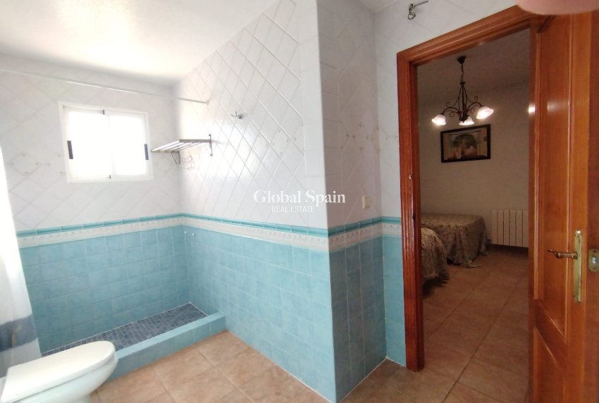 Resale - VILLA -
TORREVIEJA - Costa Blanca