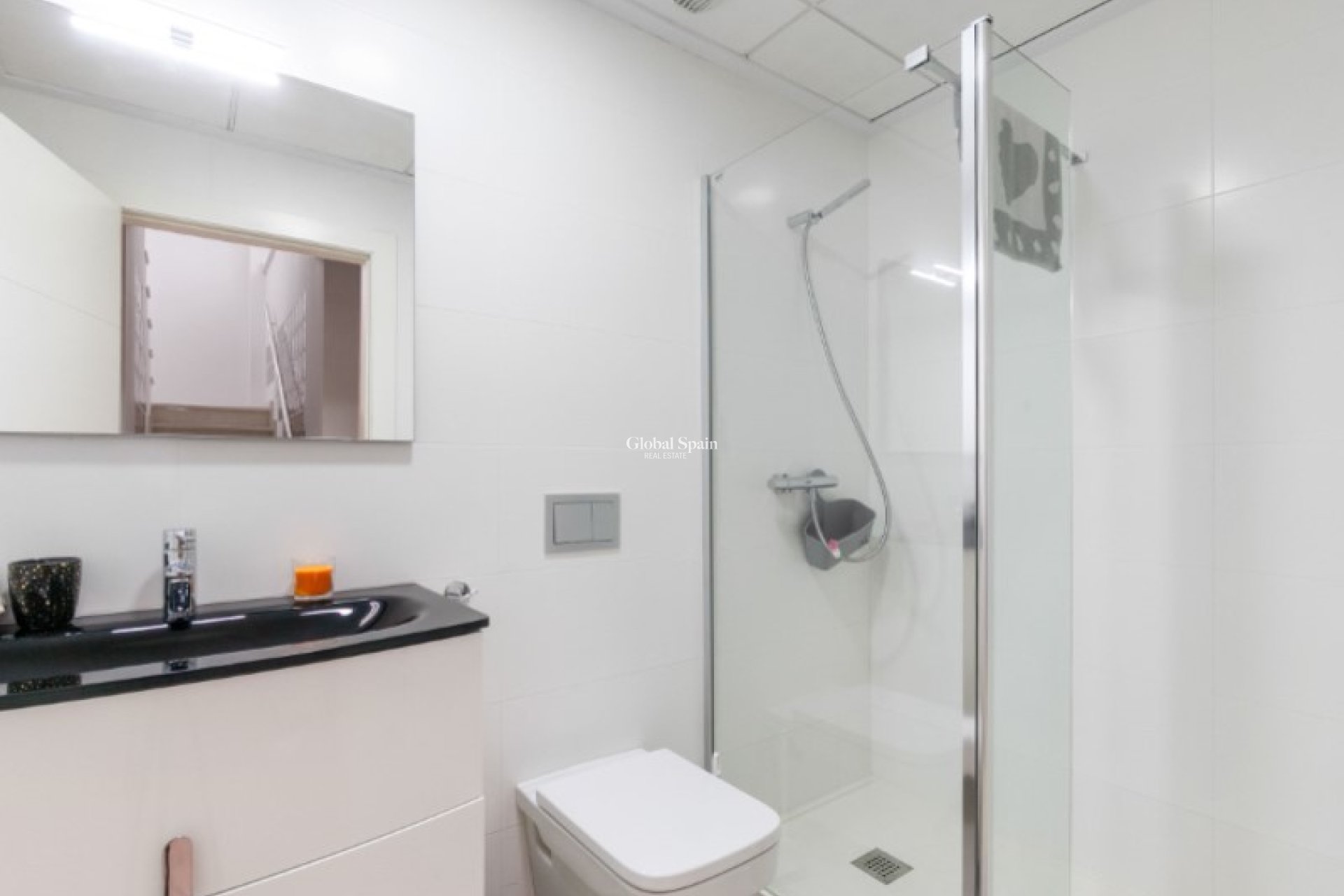 Resale - VILLA -
TORREVIEJA - Costa Blanca