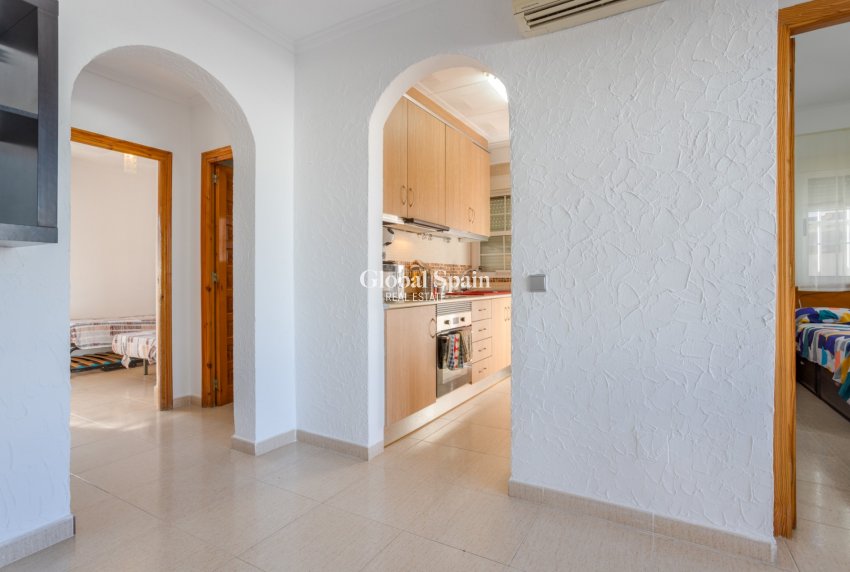 Resale - VILLA -
TORREVIEJA - Costa Blanca