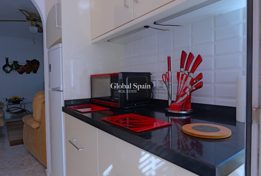 Resale - VILLA -
TORREVIEJA - Costa Blanca