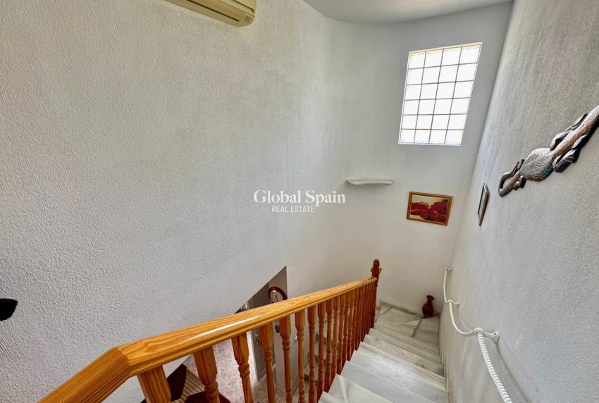 Resale - VILLA -
TORREVIEJA - Costa Blanca