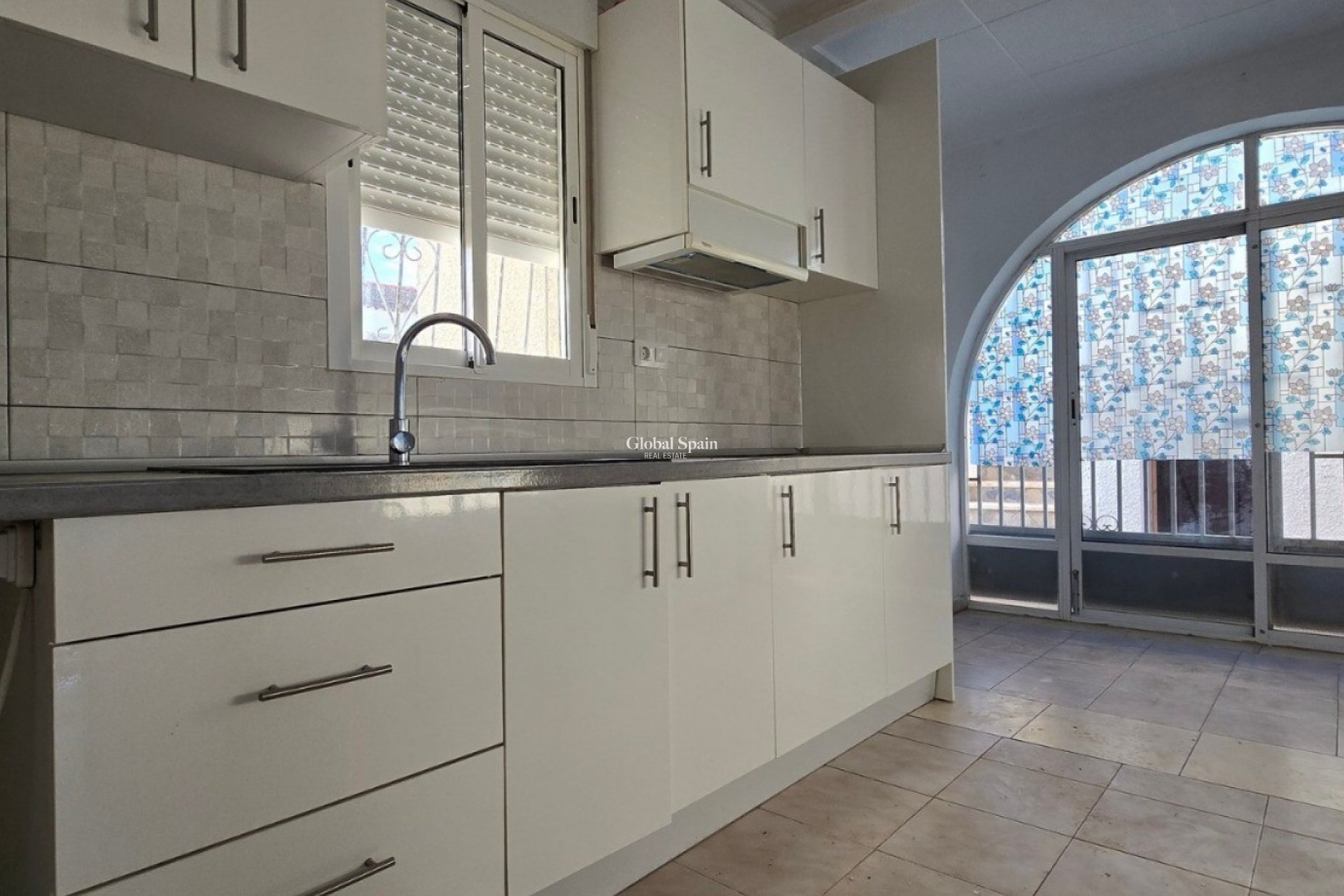 Resale - VILLA -
TORREVIEJA - Costa Blanca